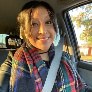 Meet your Posher, Kenia